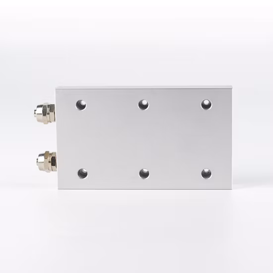Plaque froide liquide en aluminium de canal d'écoulement de type S de bloc d'eau froide de brasage sous vide de puissance élevée
