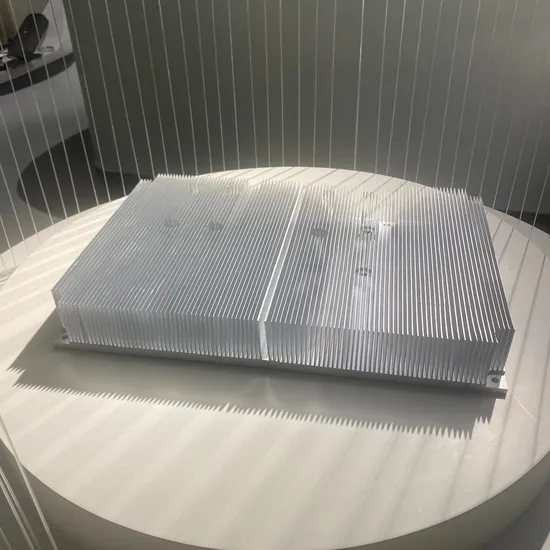 Dissipateur thermique à ailettes biseautées en cuivre (HS